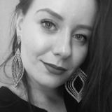 Cau from Dois Vizinhos | Woman | 34 years old | Aquarius