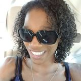Beanie from Arlington Heights | Woman | 34 years old | Capricorn