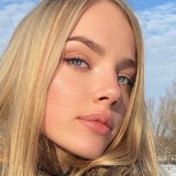 Strapwomrn from Warsaw | Woman | 31 years old | Cancer