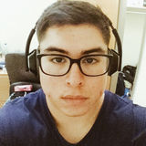 Alex from Apo | Man | 32 years old | Aries