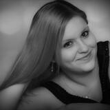 Shania from Marquette | Woman | 26 years old | Cancer