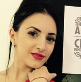 Loralor from Galati | Woman | 32 years old | Aquarius