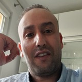 Zakariaalg0Q from Katowice | Man | 44 years old | Taurus
