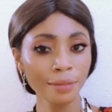 Laura from Chicago | Woman | 27 years old | Capricorn