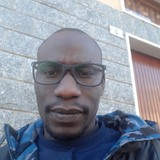 Mohamed from Bizzarone | Man | 34 years old | Capricorn