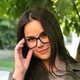 Bella from Atlanta | Woman | 43 years old | Capricorn