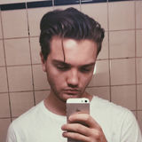 Zander from Göteborg | Man | 28 years old | Cancer