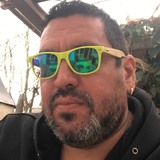 Mike29Novm from Neuchatel | Man | 48 years old | Cancer