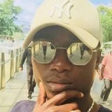 Emmanuel from Tours | Man | 30 years old | Aquarius