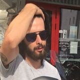 Romain from Anglet | Man | 27 years old | Cancer