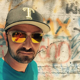 Roughneck from Budapest | Man | 46 years old | Libra