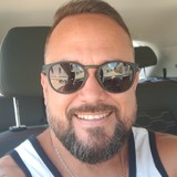 Ronneyyl from Terra Nova | Man | 45 years old | Scorpio