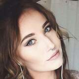 Moni from Brescia | Woman | 28 years old | Capricorn
