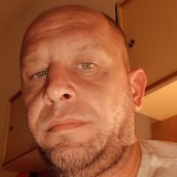 Roberto from Como | Man | 51 years old | Libra