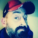 Tucci from Luzern | Man | 44 years old | Leo