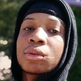 Emmaonyra from Malmoe | Man | 24 years old | Taurus