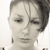 Vikingstud from Newhall | Woman | 39 years old | Capricorn