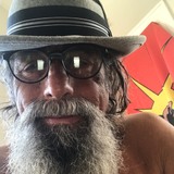 Moremartinimwm from Long Beach | Man | 58 years old | Capricorn