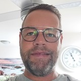 Robertversta38 from Weert | Man | 55 years old | Taurus