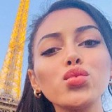 Udnue from Honolulu | Woman | 30 years old | Sagittarius