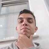 Junior from Valenca | Man | 26 years old | Taurus