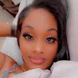 Emilysingle from Miami | Woman | 40 years old | Capricorn